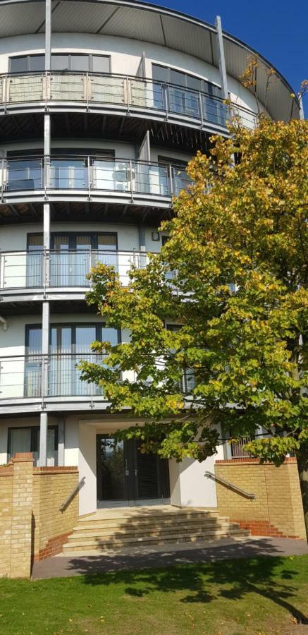 Garland Modern Apartment, Greenhithe 1 With Parking Dartford Exterior photo